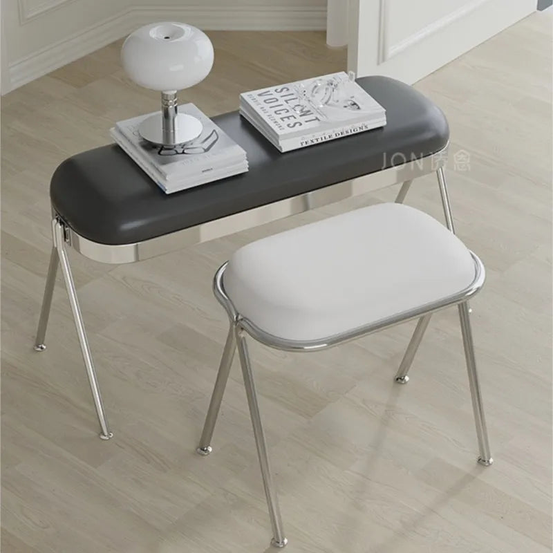 Scandinavian MOMO Stool – Versatile Bedside or Sofa Bench for Modern Homes